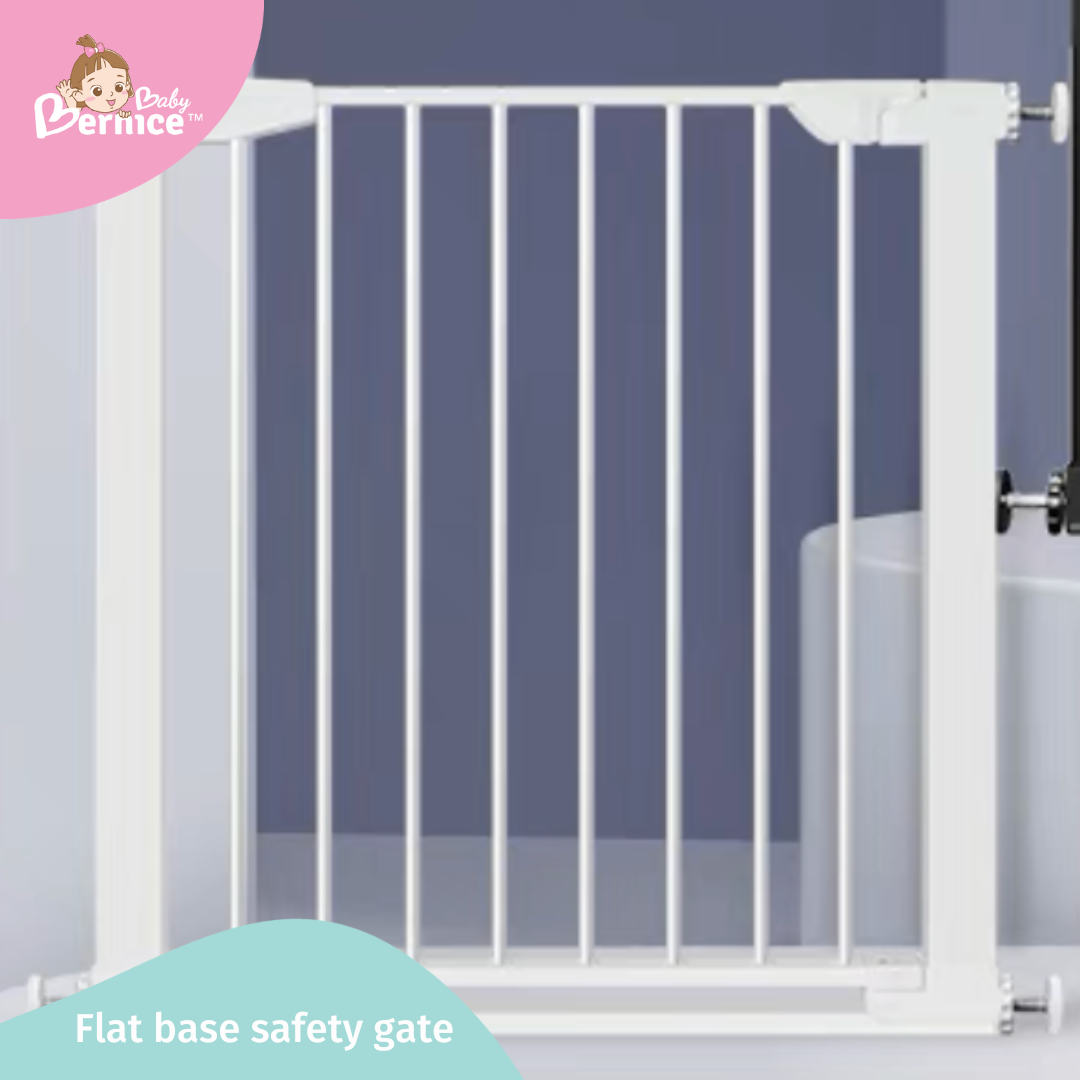 White Metal Flat Base Baby Safety Gate / Pets Safety Gate